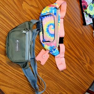MOVING SALE!!!! Fanny packs!!